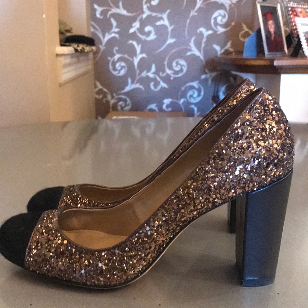 Chunky heel glitter pump